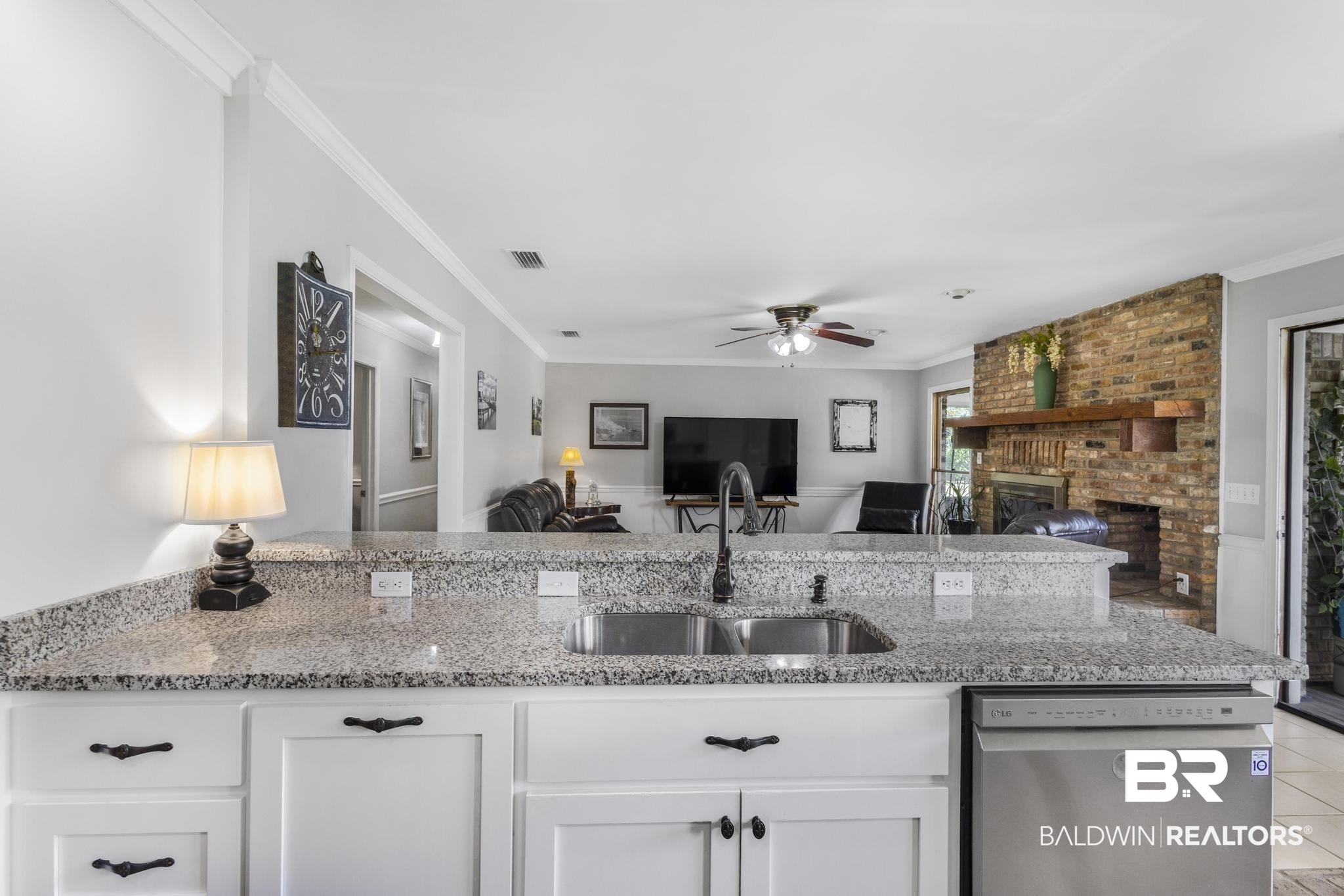 12540 Mary Ann Bch Road Fairhope, AL 36532 - Photo 9 of 61