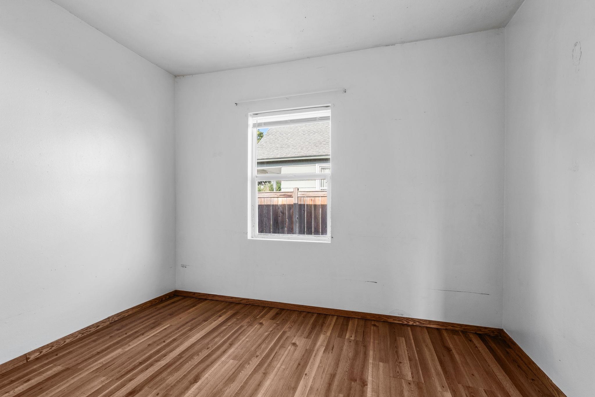 1708 East Tilsley Place Spokane, WA 99207 - Photo 14 of 23