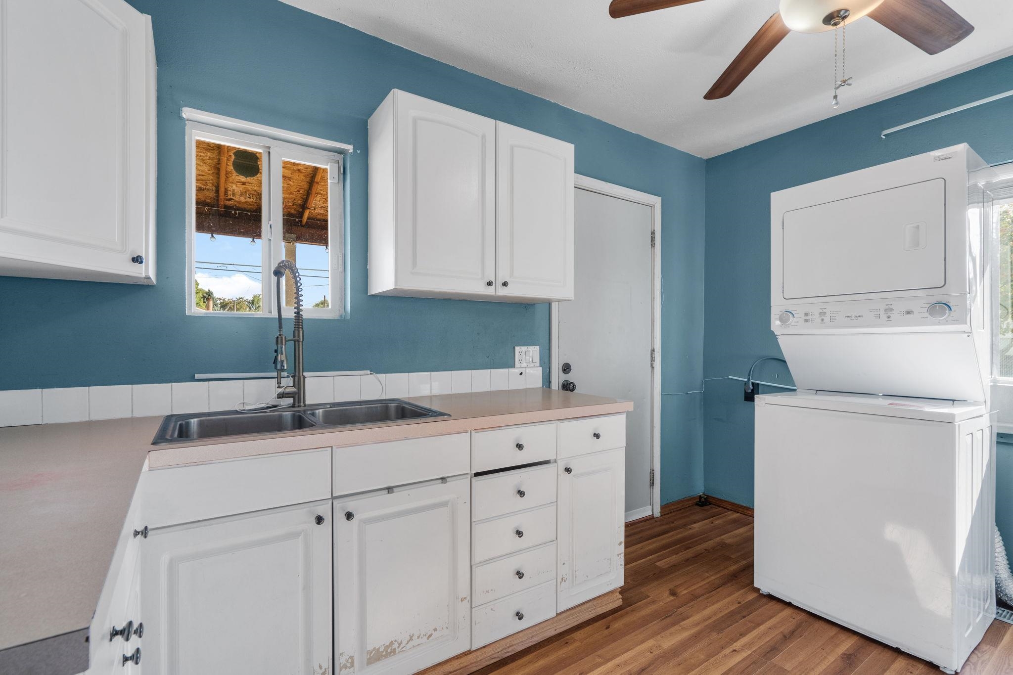 1708 East Tilsley Place Spokane, WA 99207 - Photo 8 of 23