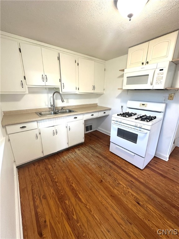 503 Coolidge Road Utica, NY 13502 - Photo 4 of 16 Kitchen