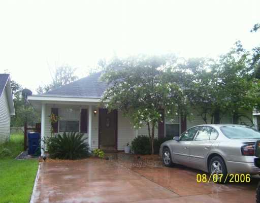 2219 Robin Street Slidell, LA 70460 - Photo 1 of 4 Gallery Image 1