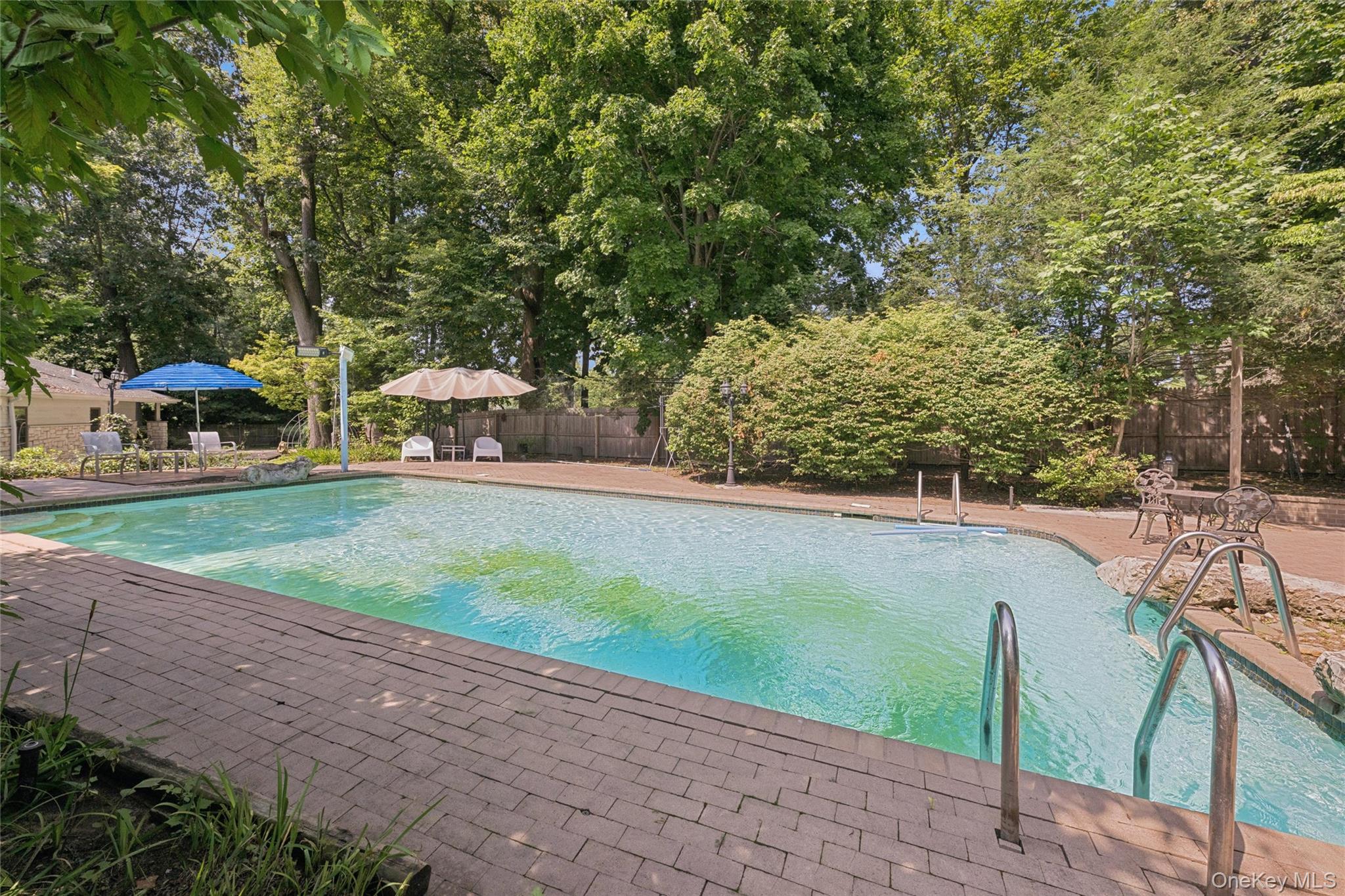 1 Engineers Road Roslyn, NY 11576 - Photo 34 of 39 Gallery Image 34