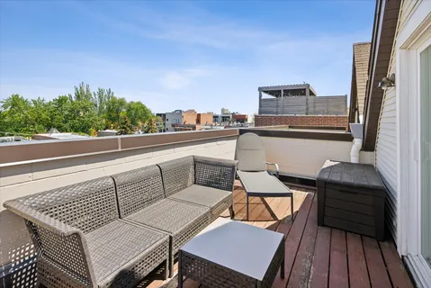 $775,000 | 2024 West Iowa Street, Unit 3B, Chicago, IL 60622