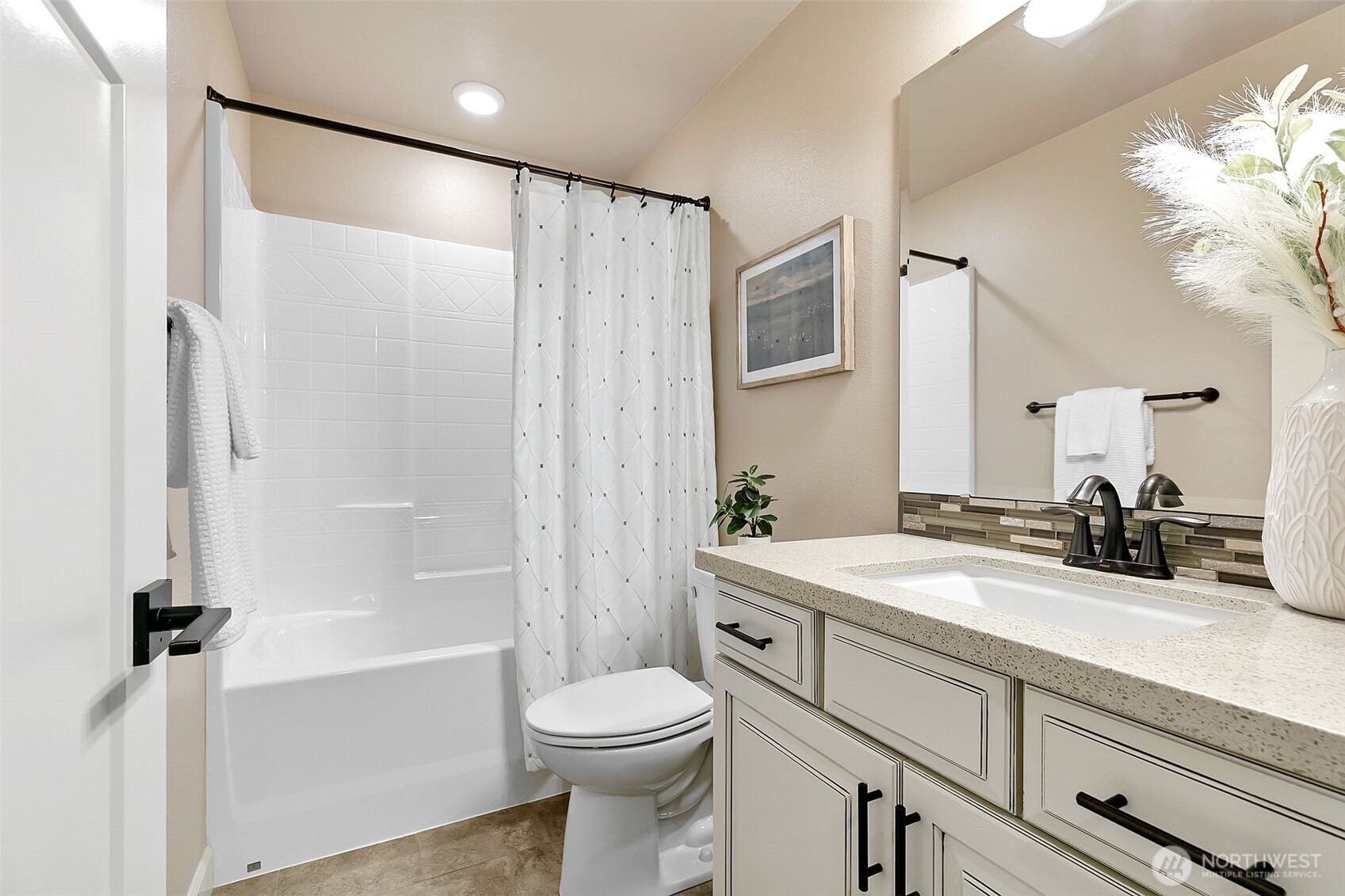 8905 Occidental Road, Unit 102A Yakima, WA 98903 - Photo 16 of 32