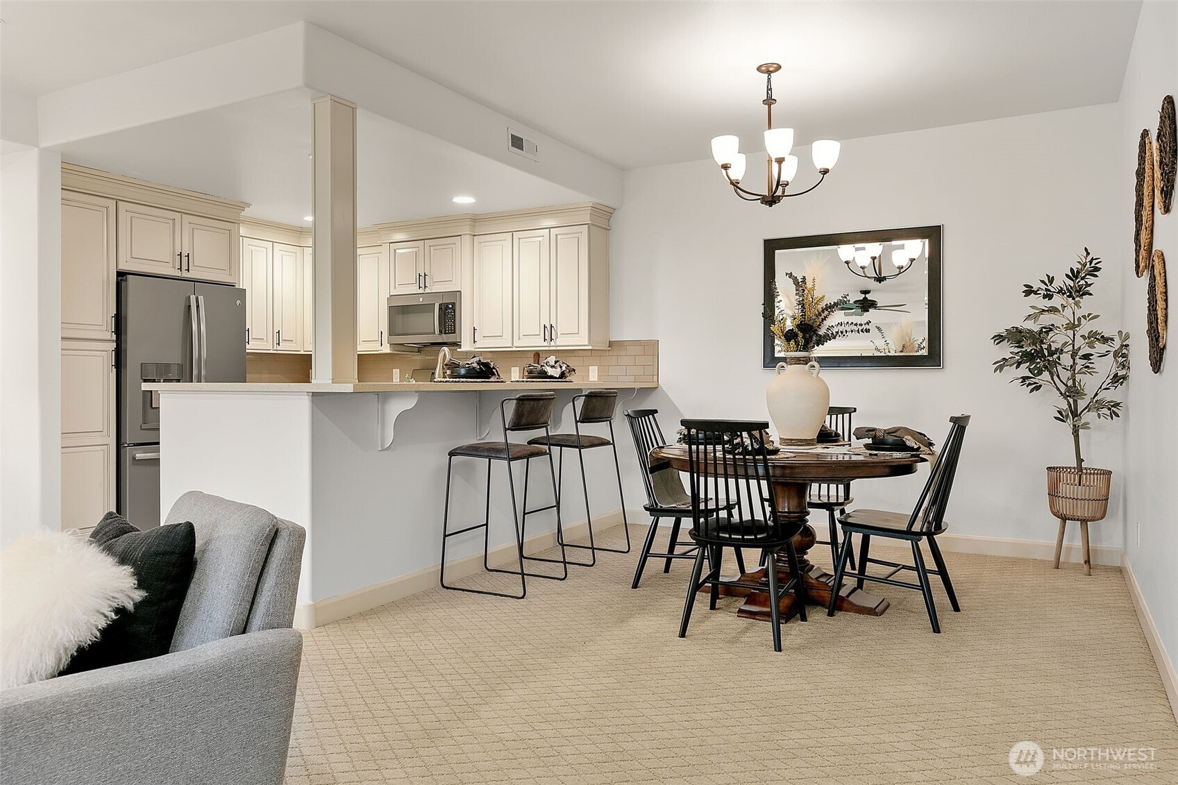 8905 Occidental Road, Unit 102A Yakima, WA 98903 - Photo 7 of 32