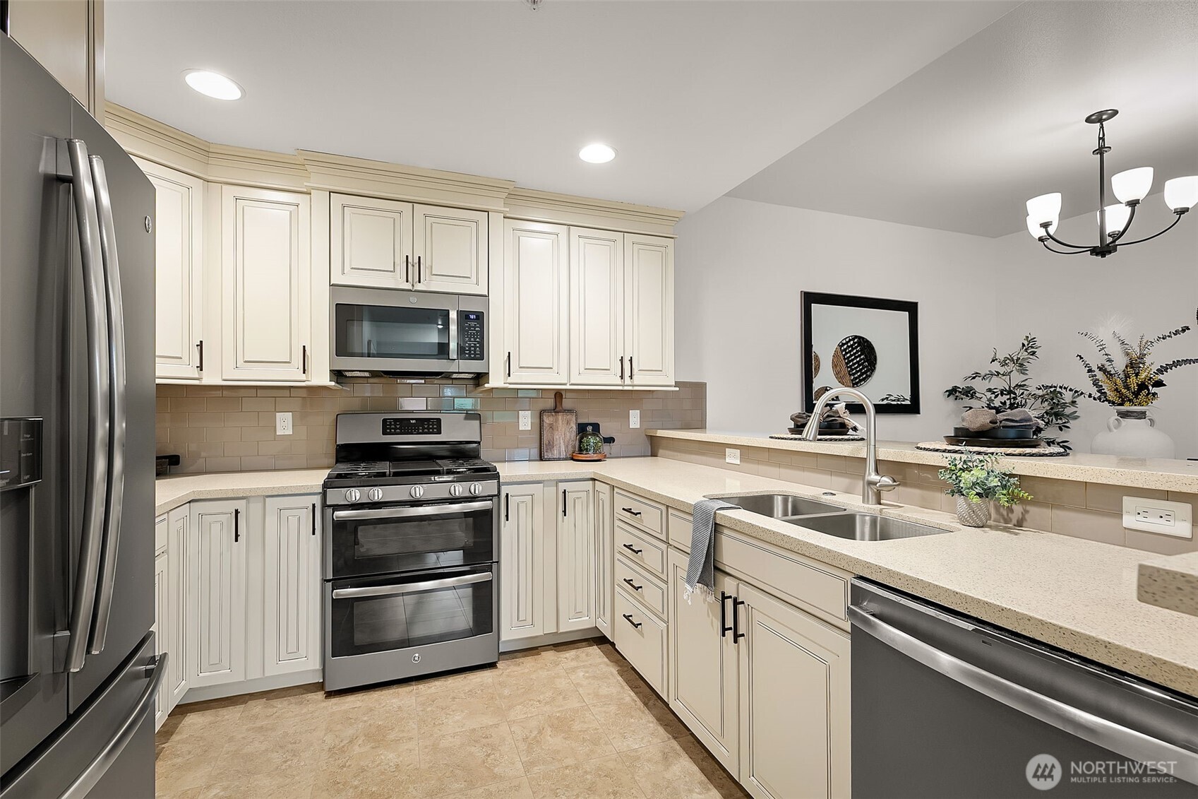 8905 Occidental Road, Unit 102A Yakima, WA 98903 - Photo 8 of 32