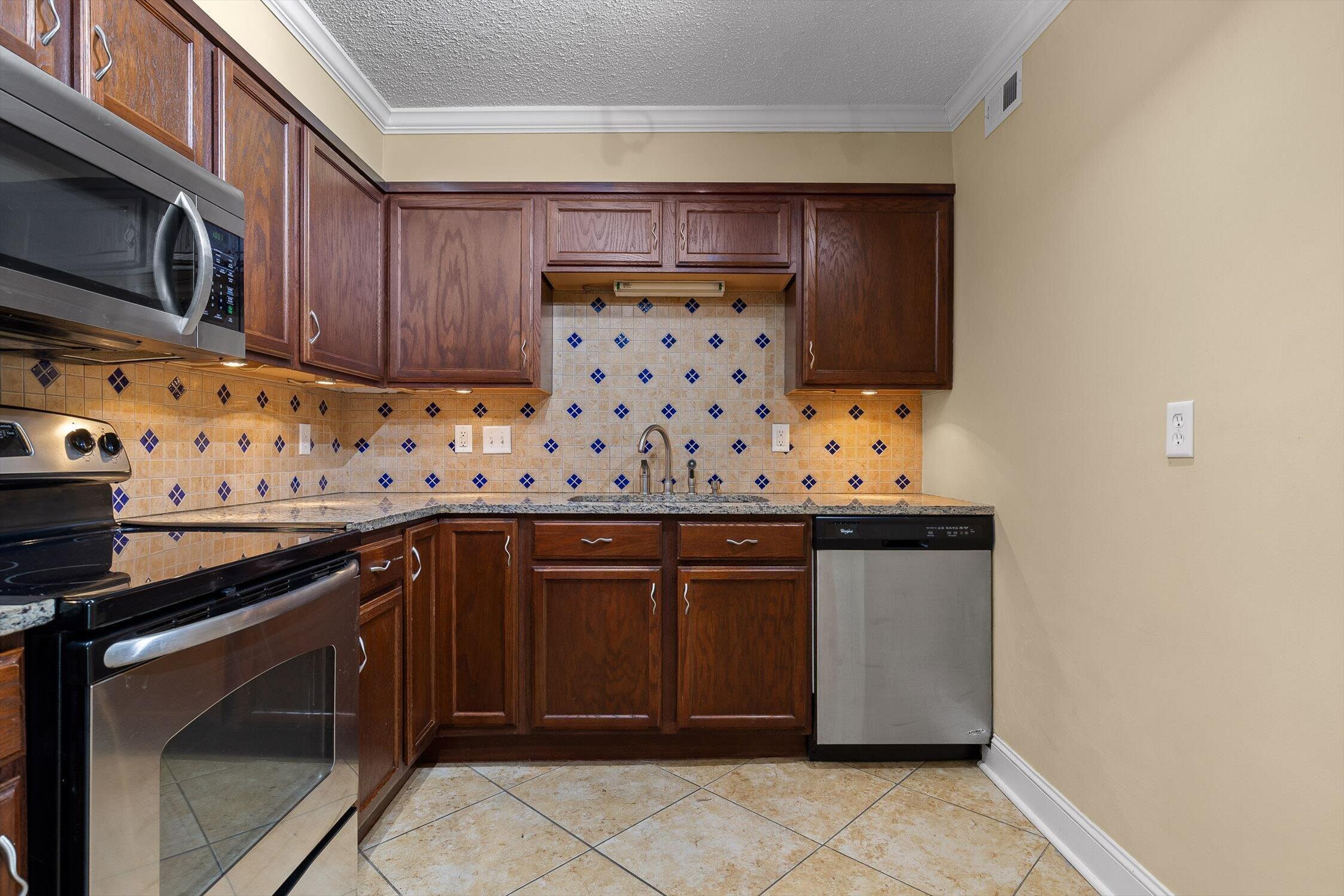 1131 Stringers Ridge Road, Unit 7C Chattanooga, TN 37405 - Photo 15 of 37 1131 Stringers Ridge Rd., #7C