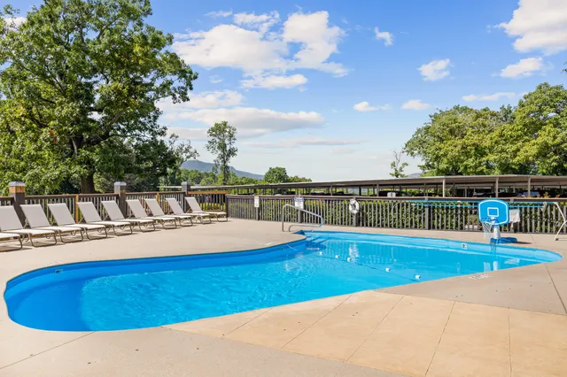 $225,000 | 1131 Stringers Ridge Road, Unit 7C, Chattanooga, TN 37405