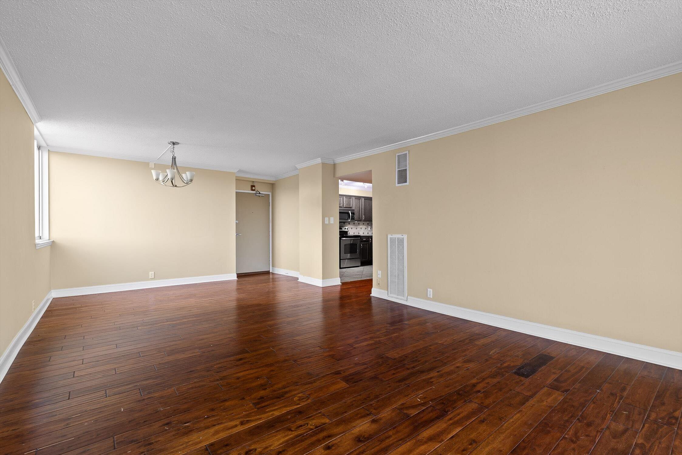 1131 Stringers Ridge Road, Unit 7C Chattanooga, TN 37405 - Photo 9 of 37 1131 Stringers Ridge Rd., #7C