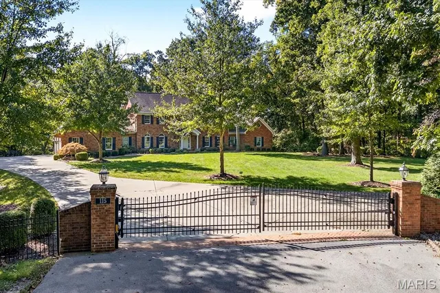 $1,900,000 | 115 Cobblestone Hill, O'Fallon, IL 62269