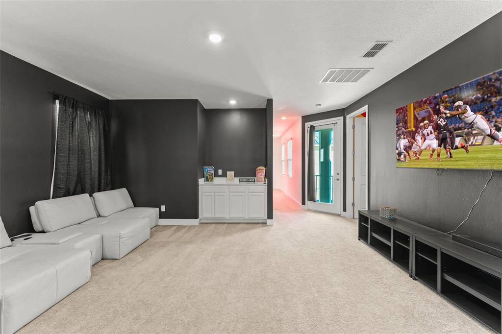 1531 Fairview Circle Reunion, FL 34747 - Photo 23 of 42 a living room with furniture