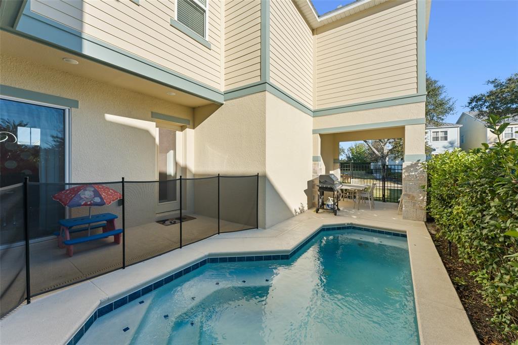 1531 Fairview Circle Reunion, FL 34747 - Photo 42 of 42 a view of a backyard