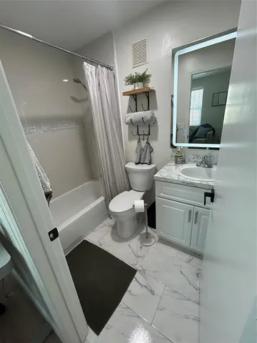 wooden floor in a gallery