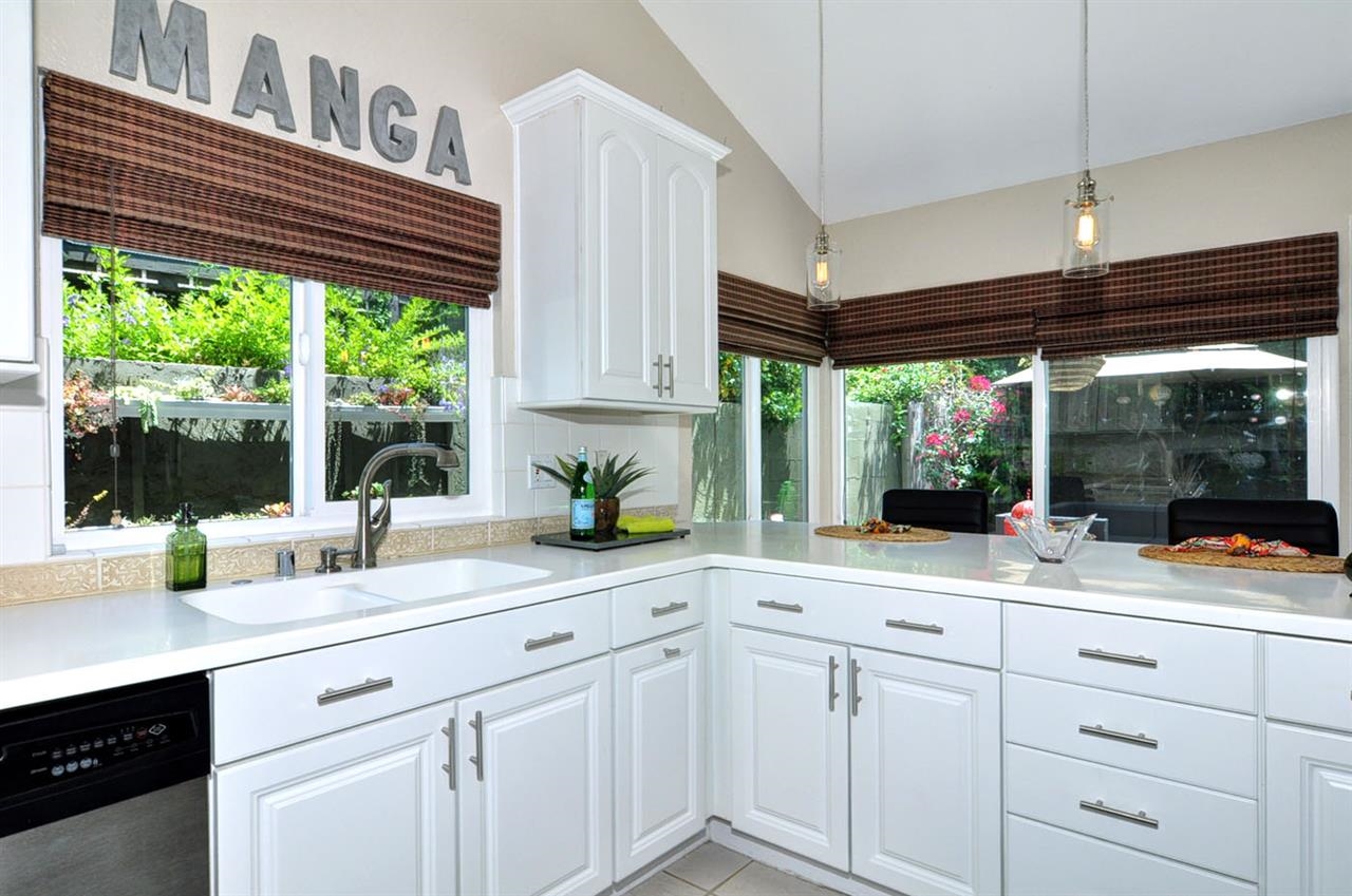 1919 Village Wood Road Encinitas, CA 92024 - Photo 14 of 23 Gallery Image 14