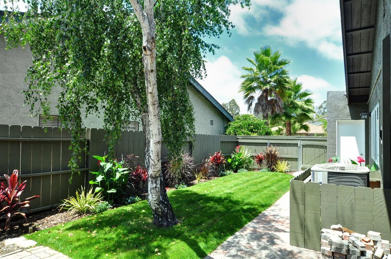 1919 Village Wood Road Encinitas, CA 92024 - Photo 19 of 23 Gallery Image 19