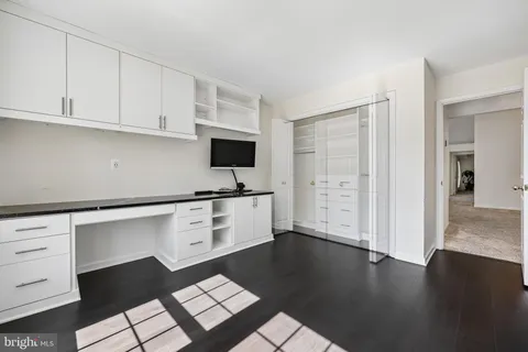 $750,000 | 5823 Linden Square Court, Unit 52, Rockville, MD 20852
