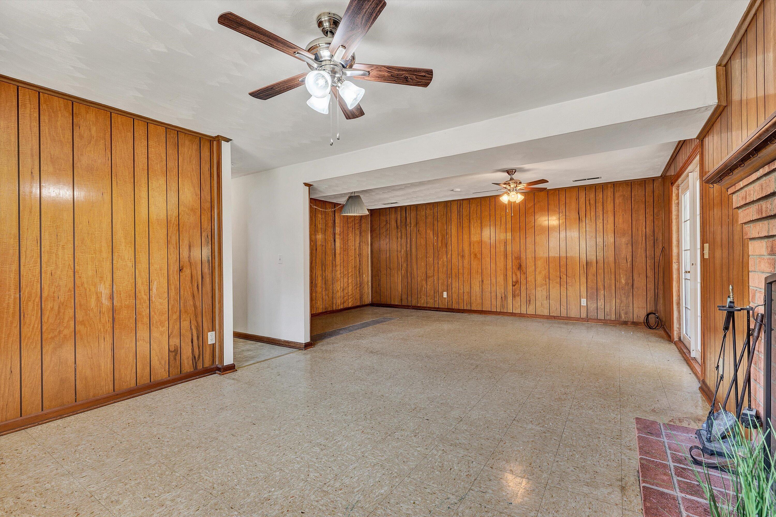 133 Kelsey Way Fincastle, VA 24090 - Photo 28 of 58 a view of an empty room with a window