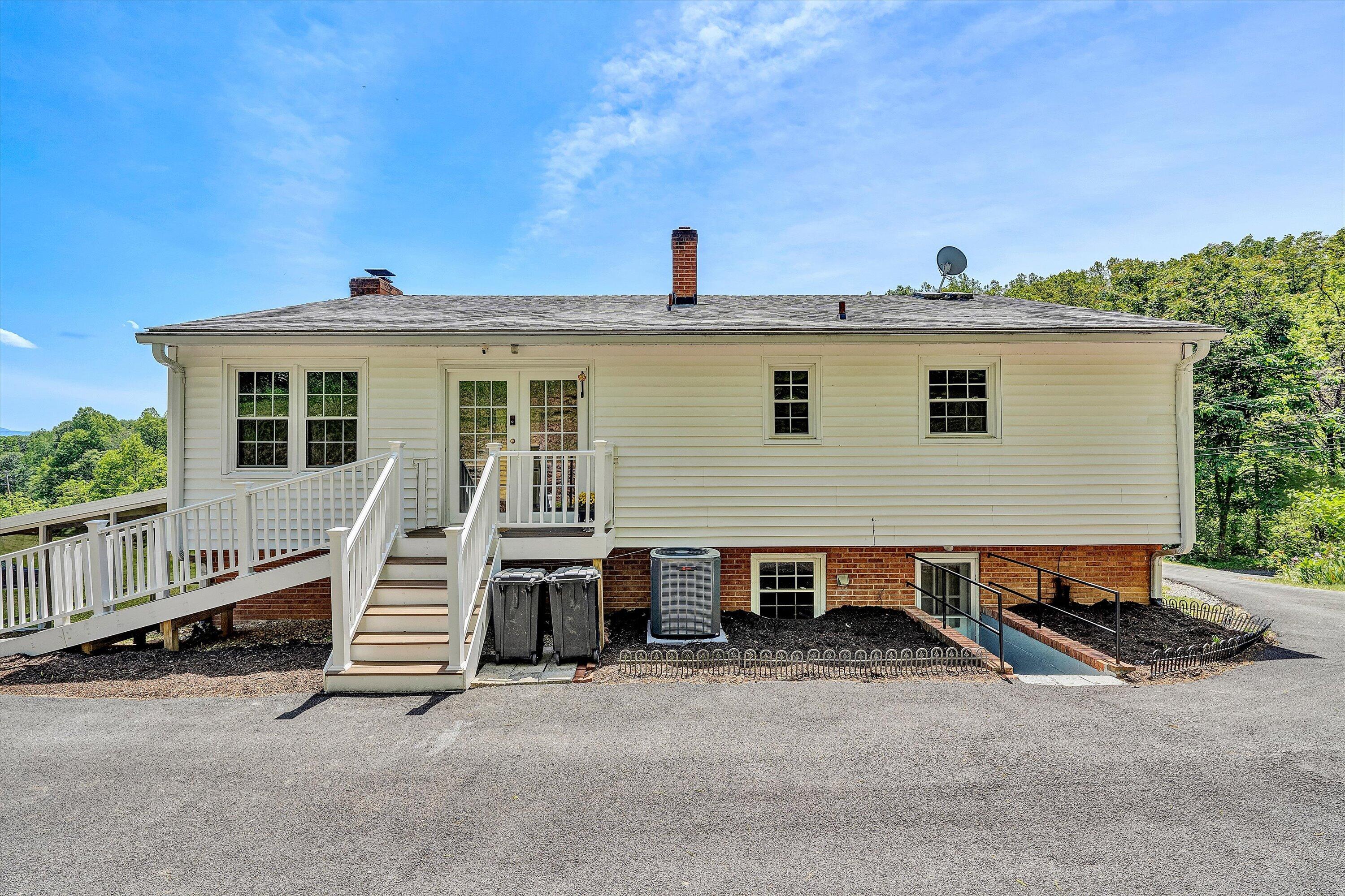 133 Kelsey Way Fincastle, VA 24090 - Photo 40 of 58 a view of a house with a backyard
