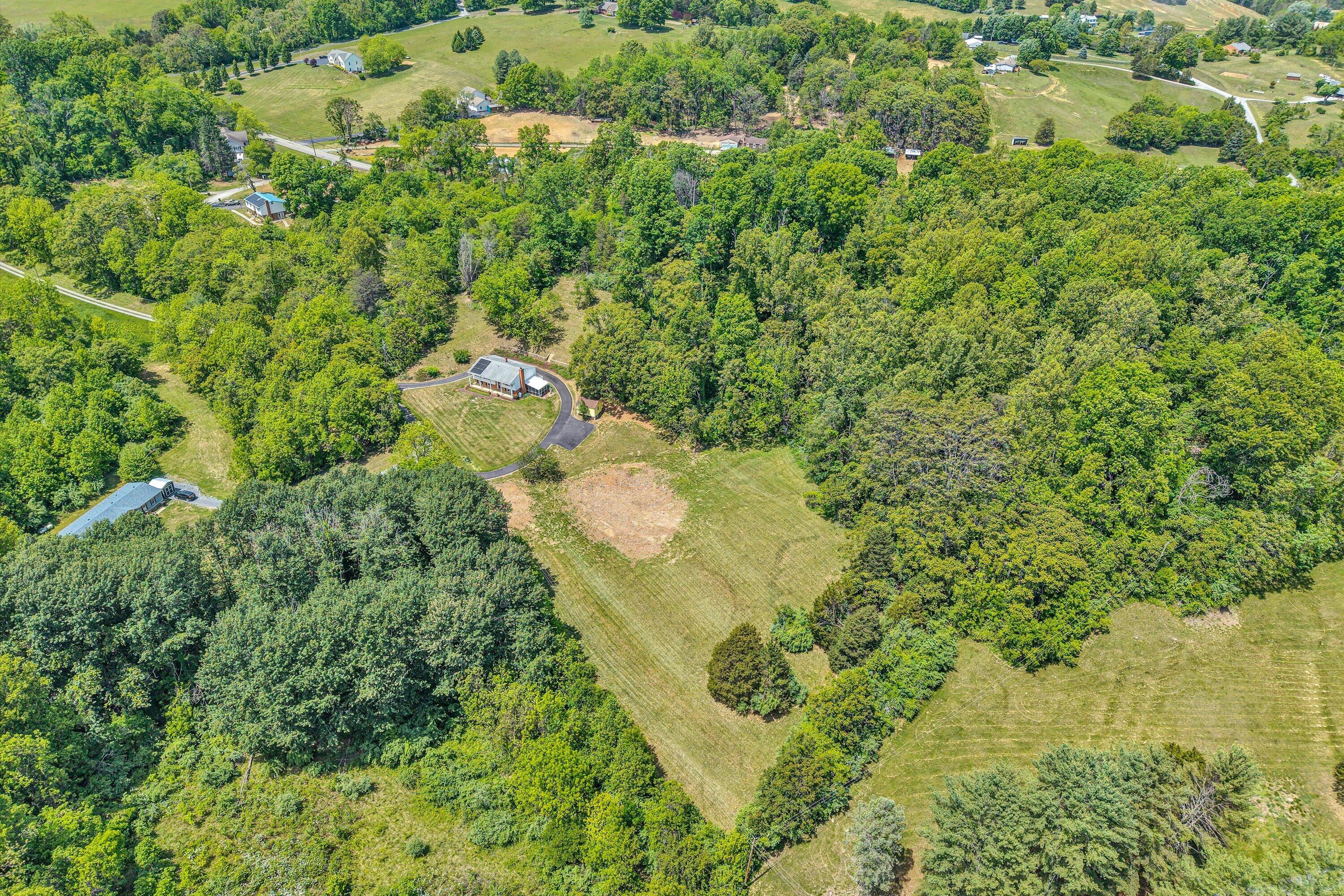133 Kelsey Way Fincastle, VA 24090 - Photo 45 of 58 42-SGP-0019