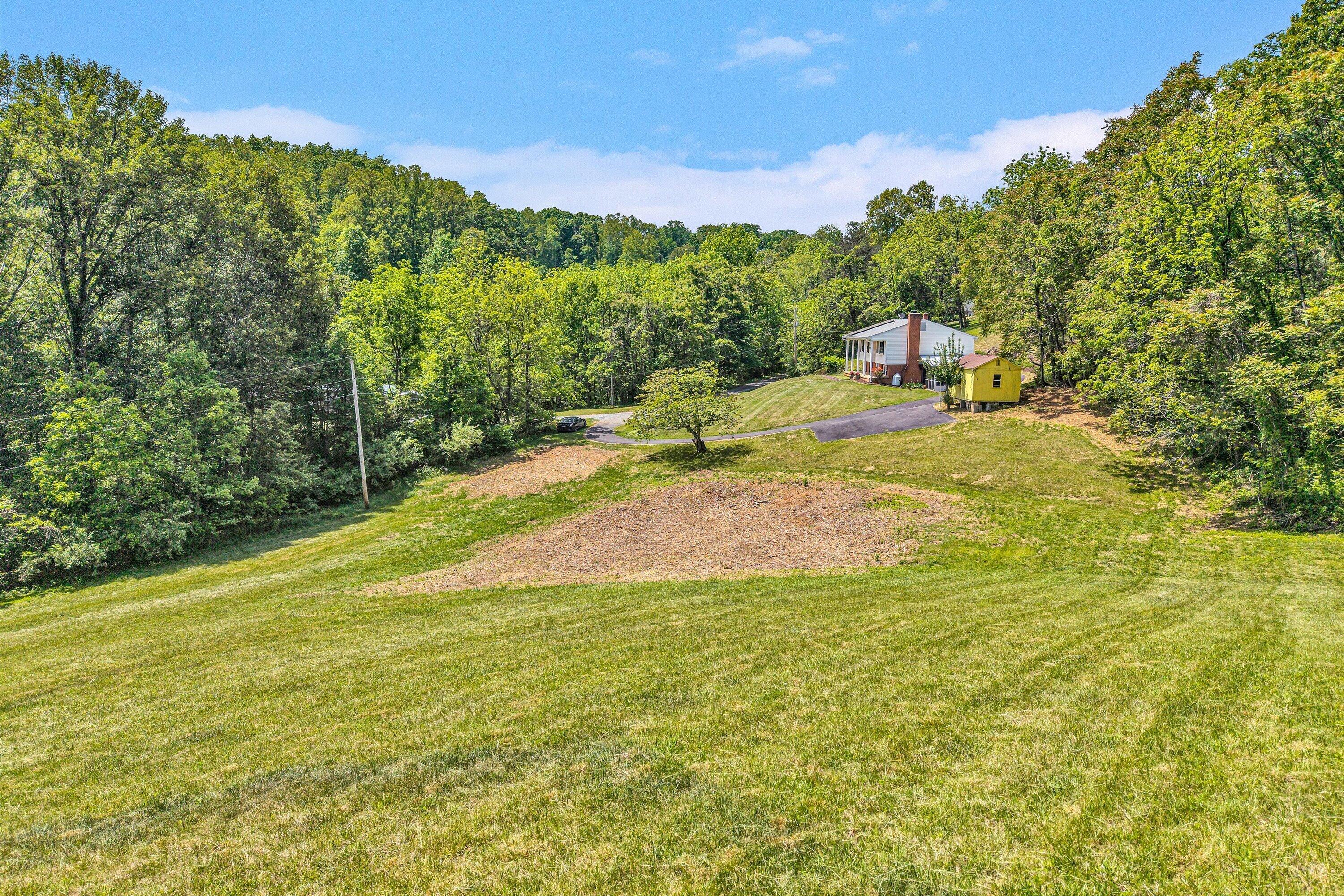 133 Kelsey Way Fincastle, VA 24090 - Photo 47 of 58 a view of a outdoor space