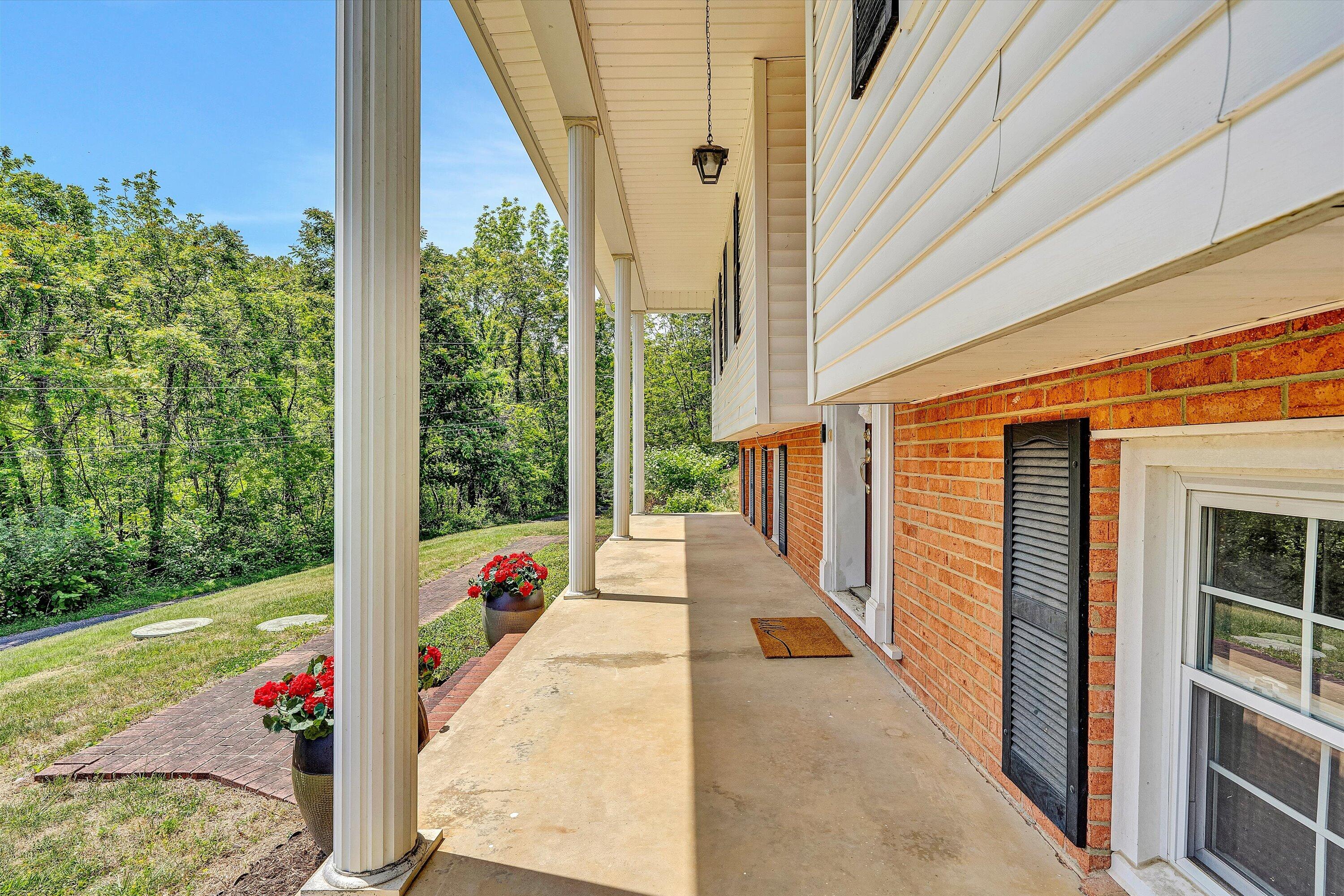 133 Kelsey Way Fincastle, VA 24090 - Photo 6 of 58 10-SGP-07450