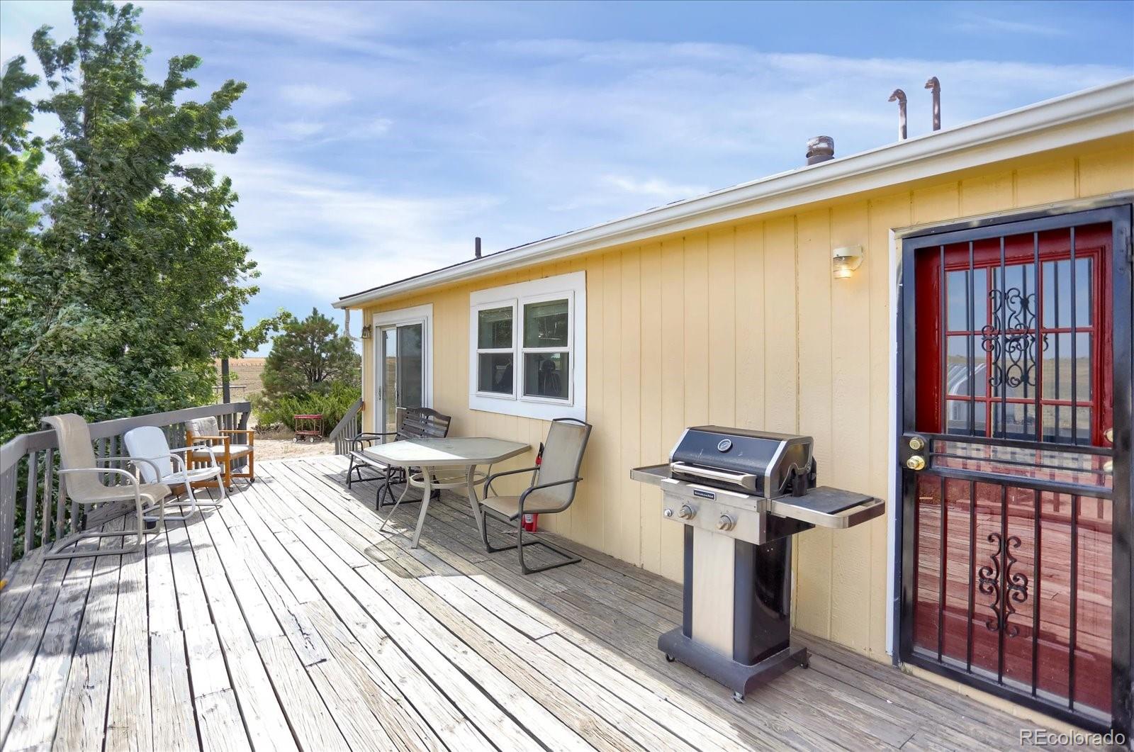 7500 North Converse Road Bennett, CO 80102 - Photo 14 of 41 Gallery Image 14
