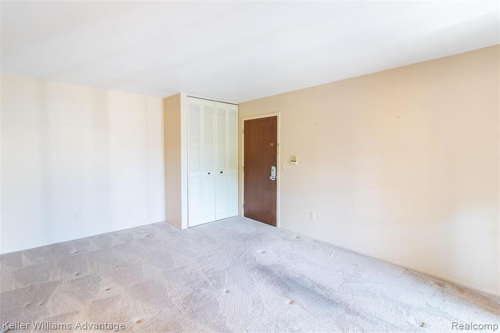 470 Baldwin Avenue, Unit 33 Rochester, MI 48307 - Photo 8 of 24