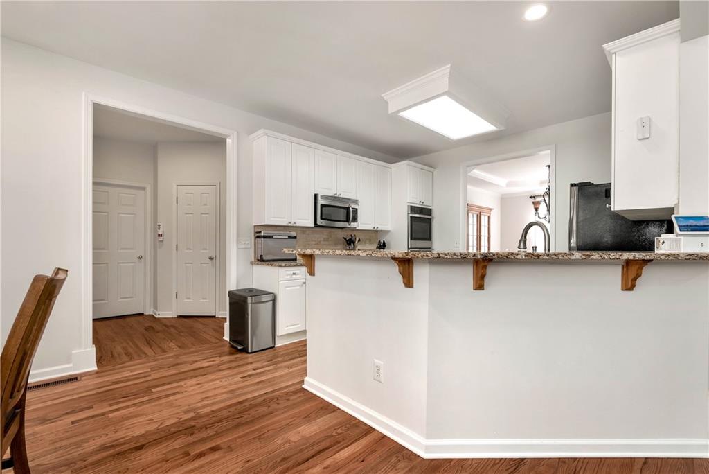 7085 Burwick Lane Cumming, GA 30040 - Photo 15 of 69