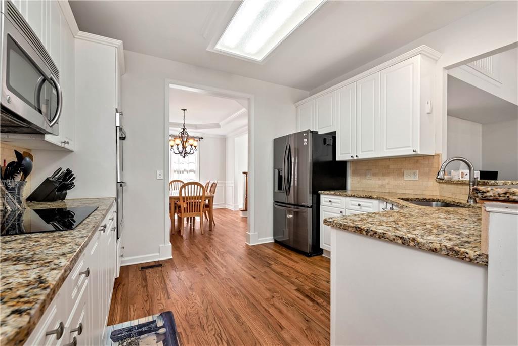 7085 Burwick Lane Cumming, GA 30040 - Photo 17 of 69