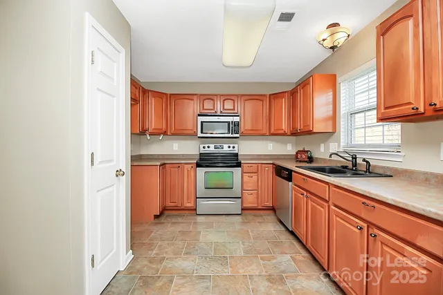 $1,925 | 7115 Simbrah Way, Charlotte, NC 28273