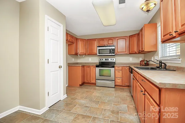 $1,925 | 7115 Simbrah Way, Charlotte, NC 28273