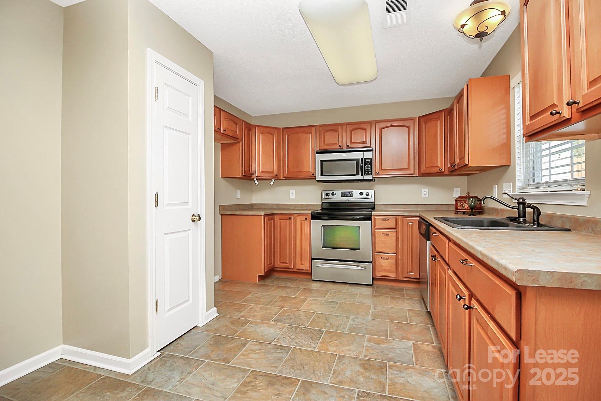 7115 Simbrah Way Charlotte, NC 28273 - Photo 15 of 35