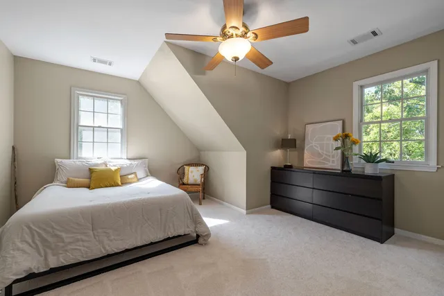 $615,000 | 728 Stonebridge Road, Frankfort, IL 60423