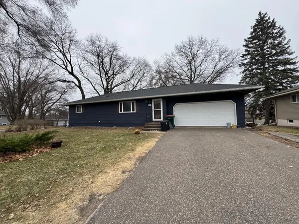$310,000 | 966 Oak Ridge Point Northeast, Blaine, MN 55434