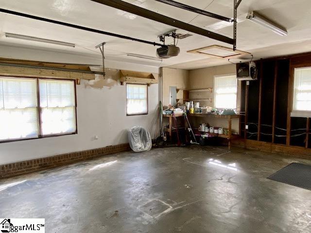 11 Howell Road Greenville, SC 29615 - Photo 15 of 33