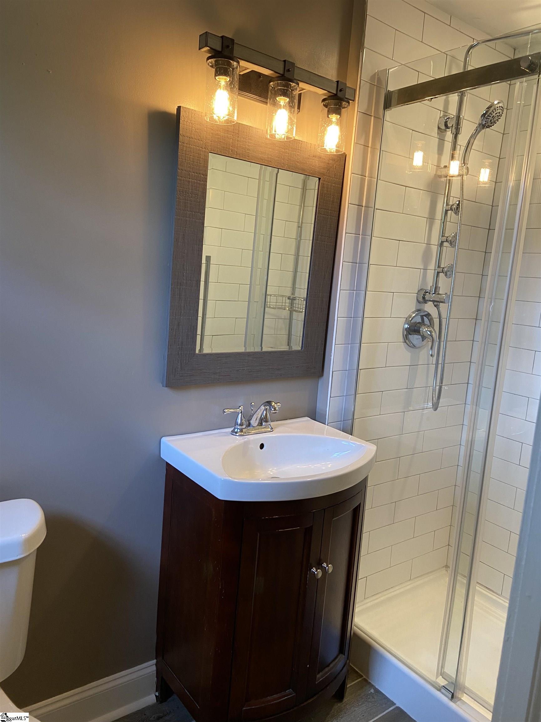 11 Howell Road Greenville, SC 29615 - Photo 30 of 33