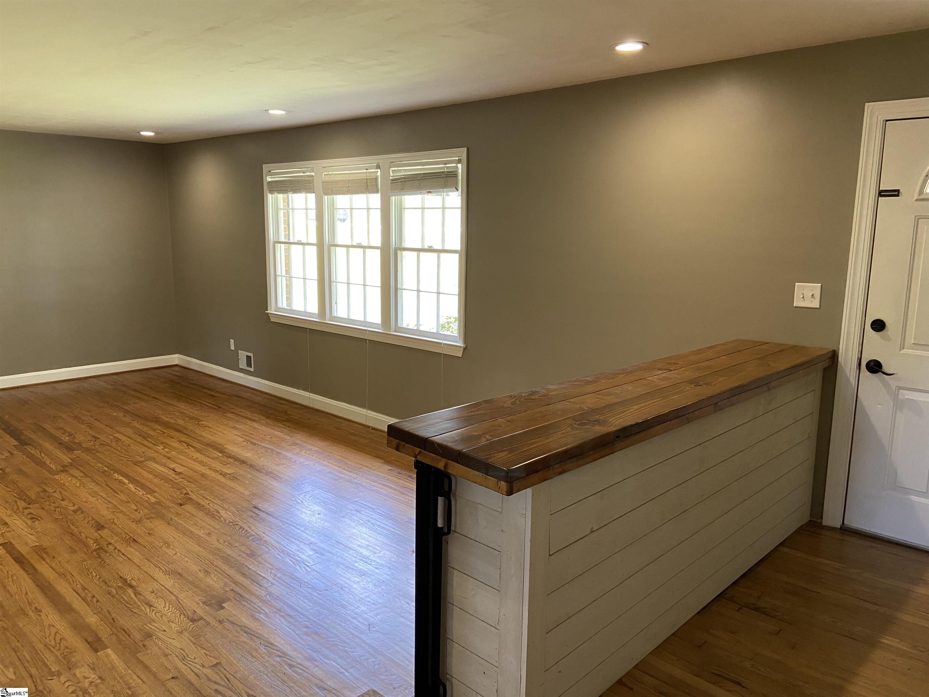 11 Howell Road Greenville, SC 29615 - Photo 9 of 33