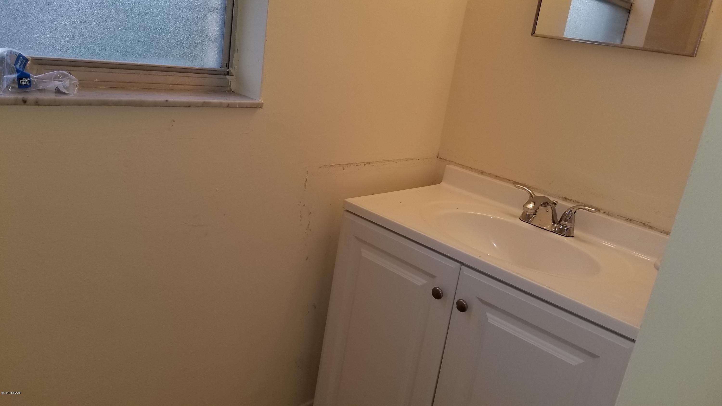 1424 Edgewater Road Daytona Beach, FL 32114 - Photo 23 of 27 20190215_170959