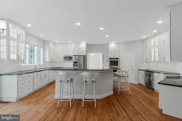 $2,375,000 | 1200 Chadsworth Court, McLean, VA 22102