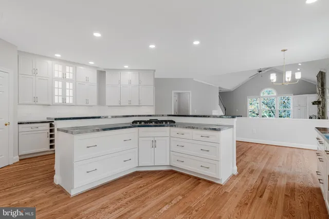 $2,375,000 | 1200 Chadsworth Court, McLean, VA 22102