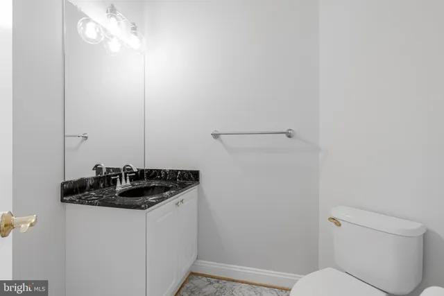 $2,375,000 | 1200 Chadsworth Court, McLean, VA 22102