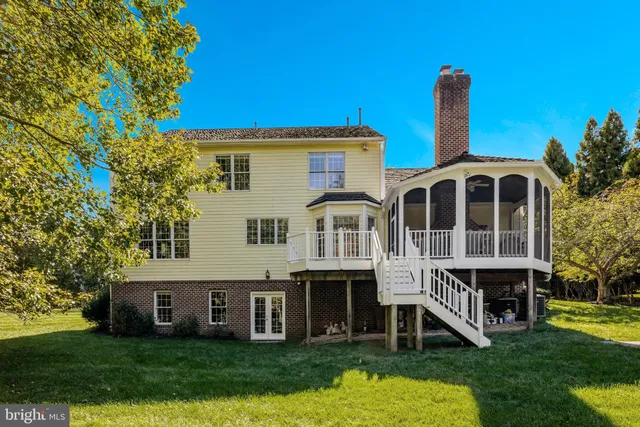 $2,375,000 | 1200 Chadsworth Court, McLean, VA 22102