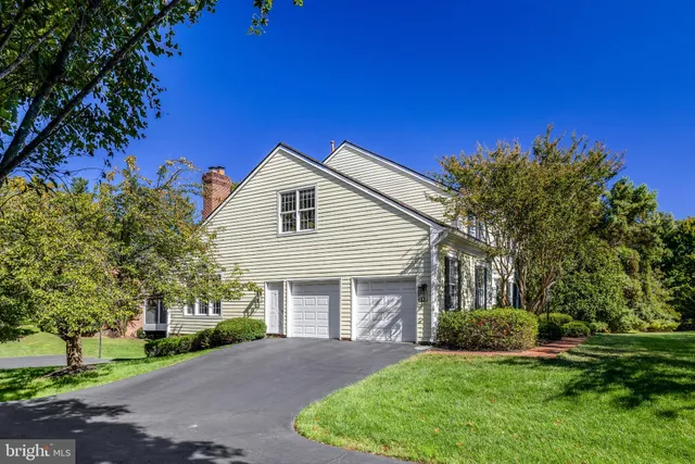 $2,375,000 | 1200 Chadsworth Court, McLean, VA 22102
