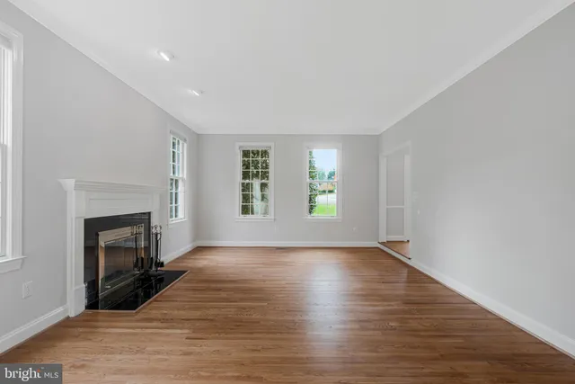 $2,375,000 | 1200 Chadsworth Court, McLean, VA 22102