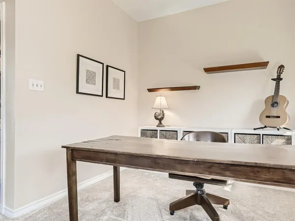 $1,750 | 1404 Norwalk Lane, Unit 213, Austin, TX 78703
