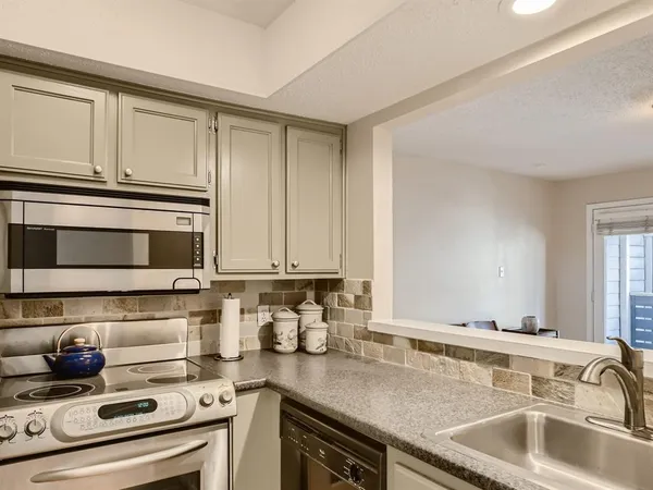 $1,750 | 1404 Norwalk Lane, Unit 213, Austin, TX 78703