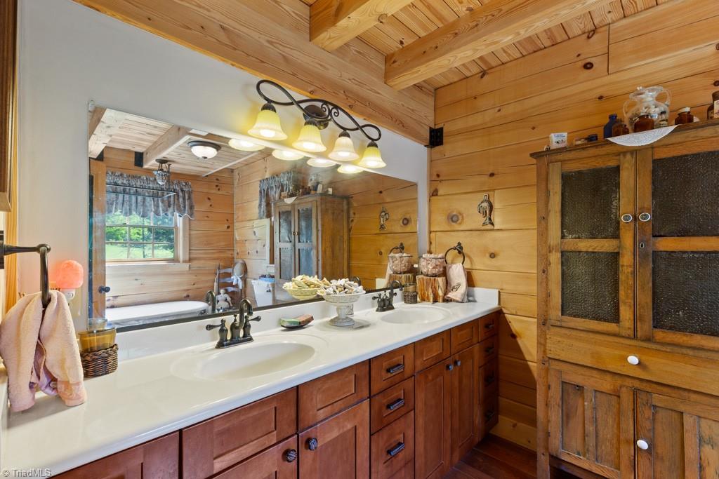 2540 Tip Top Road Denton, NC 27239 - Photo 12 of 50 Gallery Image 12