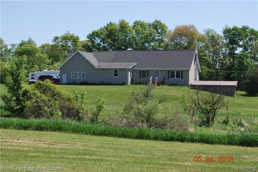 3300 Cemetery Road Fowlerville, MI 48836 - Photo 4 of 41