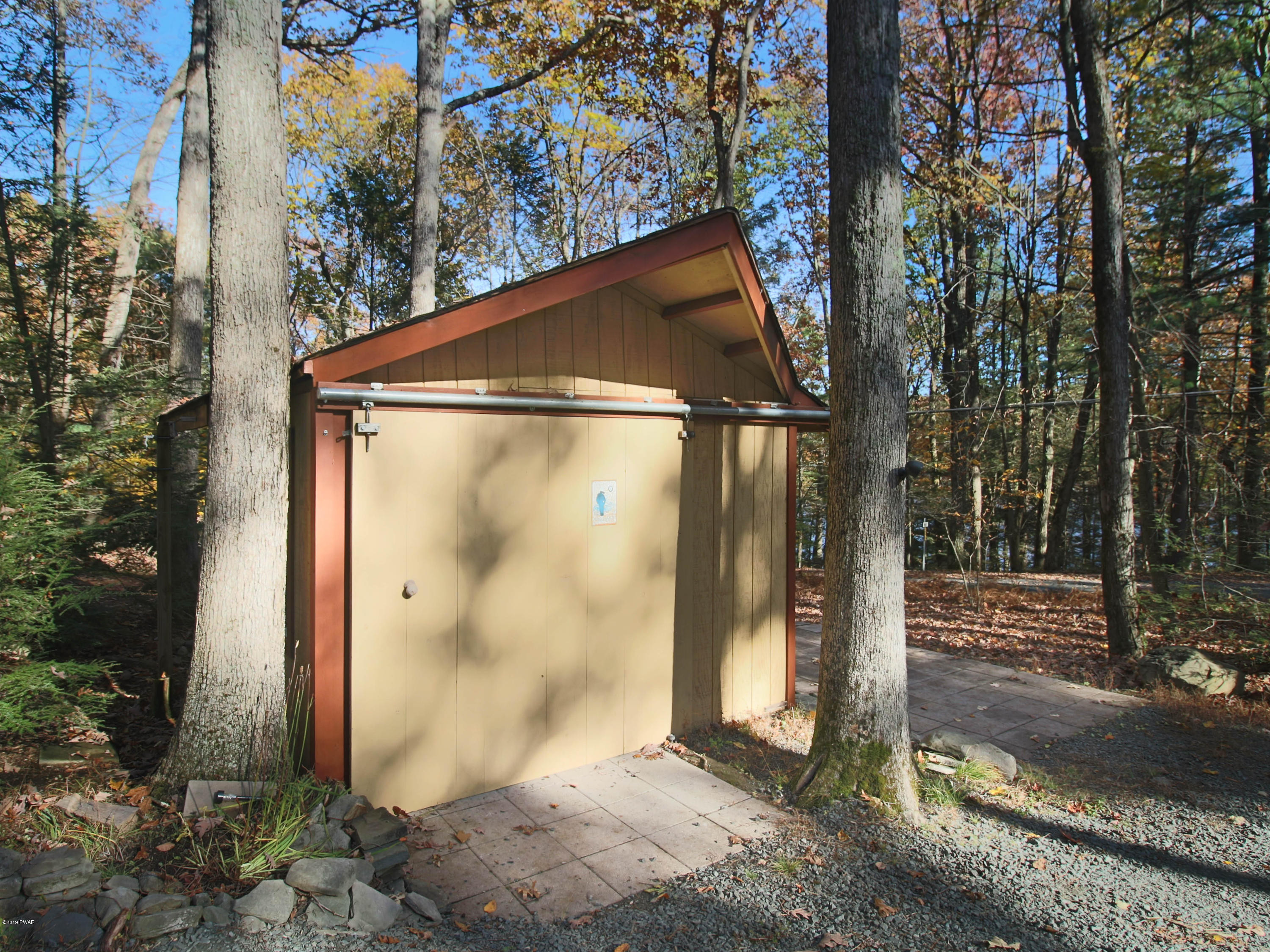 118 West Shore Road Shohola, PA 18458 - Photo 44 of 47 43
