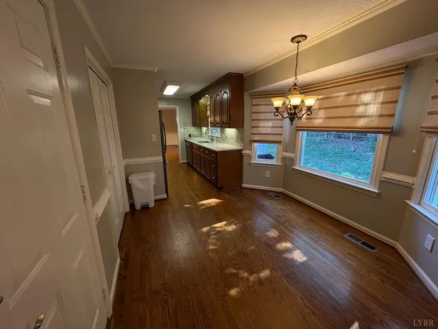 a view of a window in a room